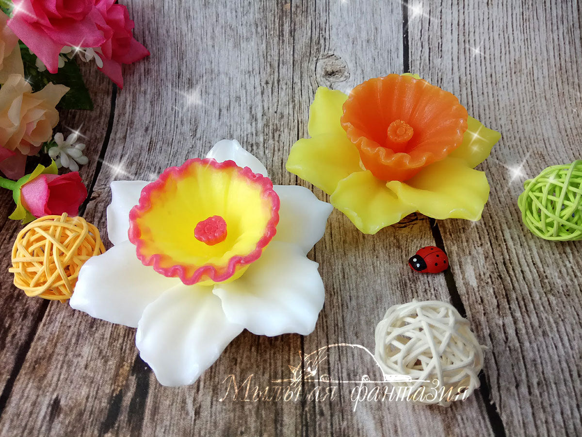 Big Narcissus (daffodil) delicate silicone mold (mould) for soap making and candle making