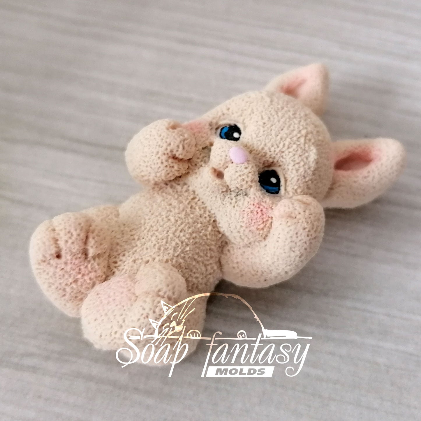 Little bunny on the back silicone mold for soap making
