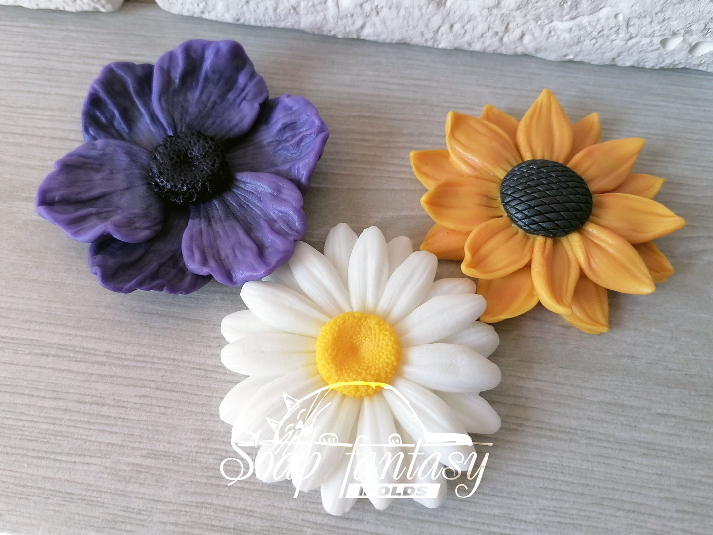 Anemone (very simple) silicone mold (mould) for soap making and candle making