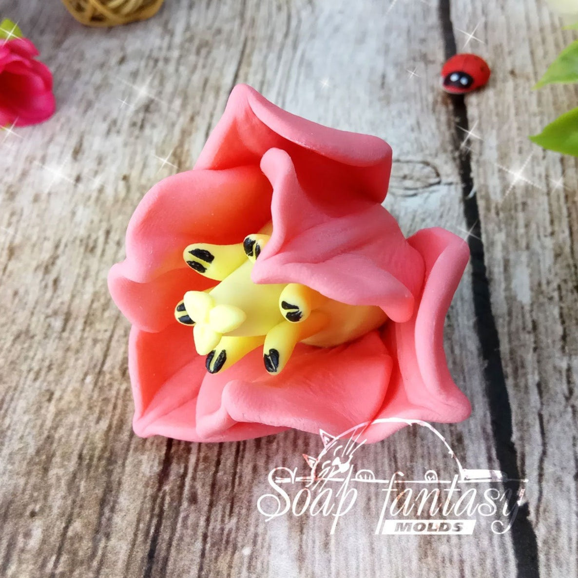 Tulip "Triumph" silicone mold for soap making