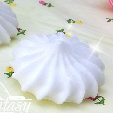 Meringue silicone mold for soap making
