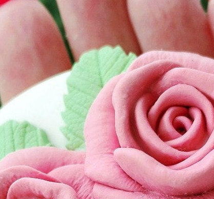 Roses on the oval silicone mold for soap making