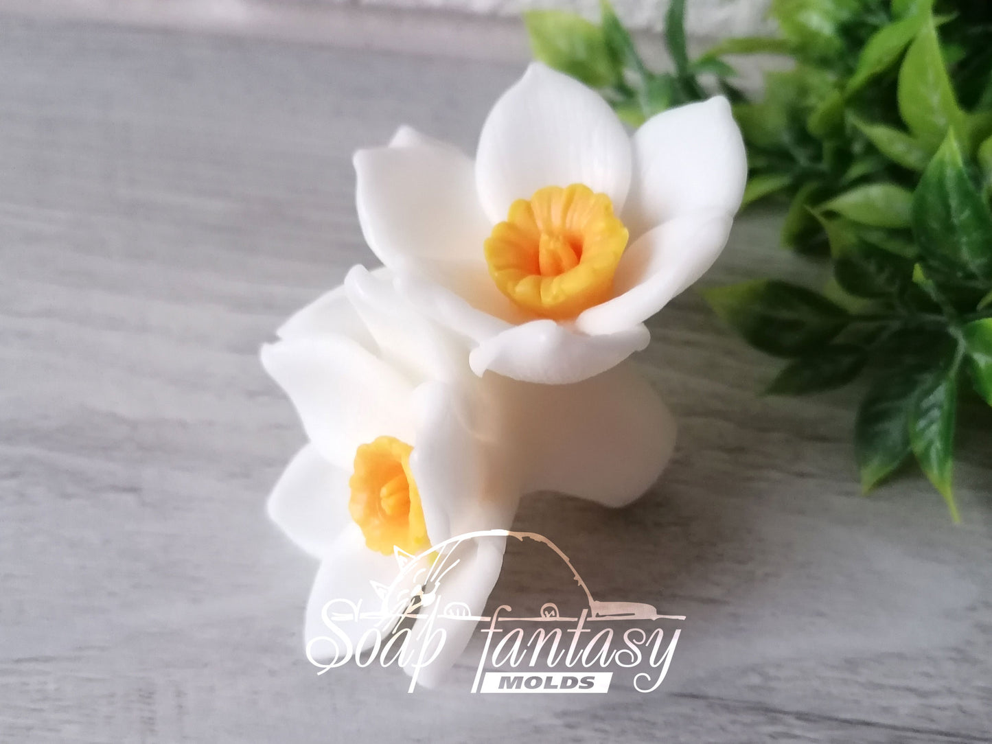 Narcissus triplet (daffodil) silicone mold for soap making