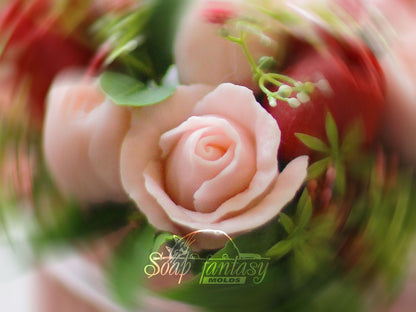 Mini Rose «Carmen» silicone mold for floral soap and candles. Ideal for soap and wax crafting, this miniature rose and bud mold helps you create stunning standalone arrangements or charming accents for larger floral compositions.