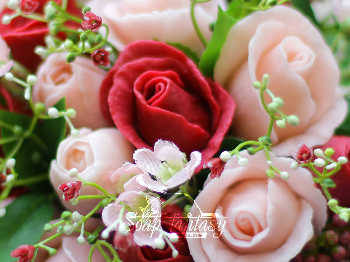 Mini Rose «Carmen» silicone mold for floral soap and candles. Ideal for soap and wax crafting, this miniature rose and bud mold helps you create stunning standalone arrangements or charming accents for larger floral compositions.