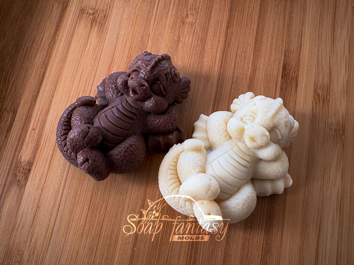 Dragon Silicone Mold – 3D Dragon Mold for Chocolate, Fondant, Marshmallow –&nbsp;Little Azur Dragon is Resting - Small Dessert Mold