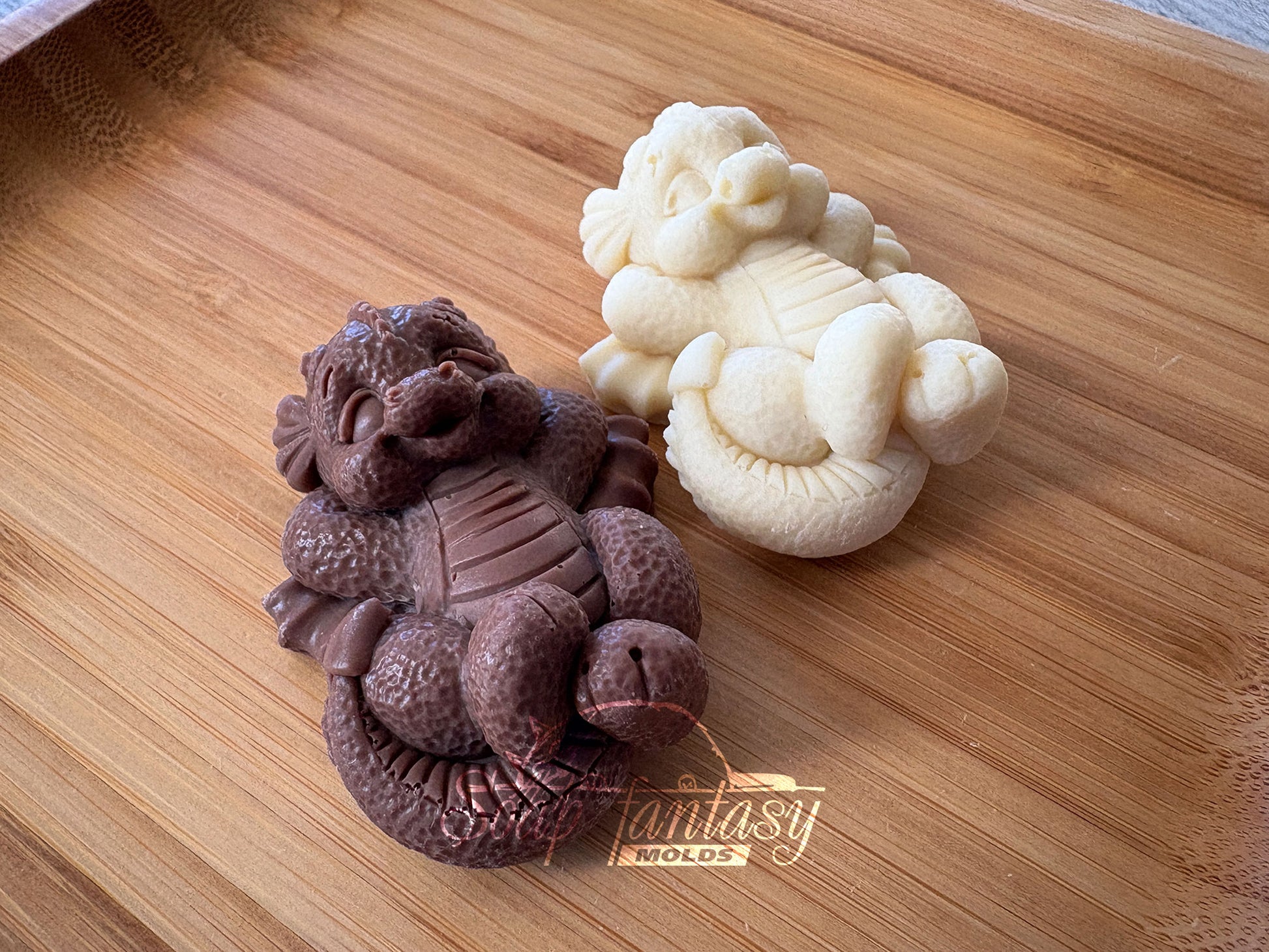 Dragon Silicone Mold – 3D Dragon Mold for Chocolate, Fondant, Marshmallow –&nbsp;Little Azur Dragon is Resting - Small Dessert Mold