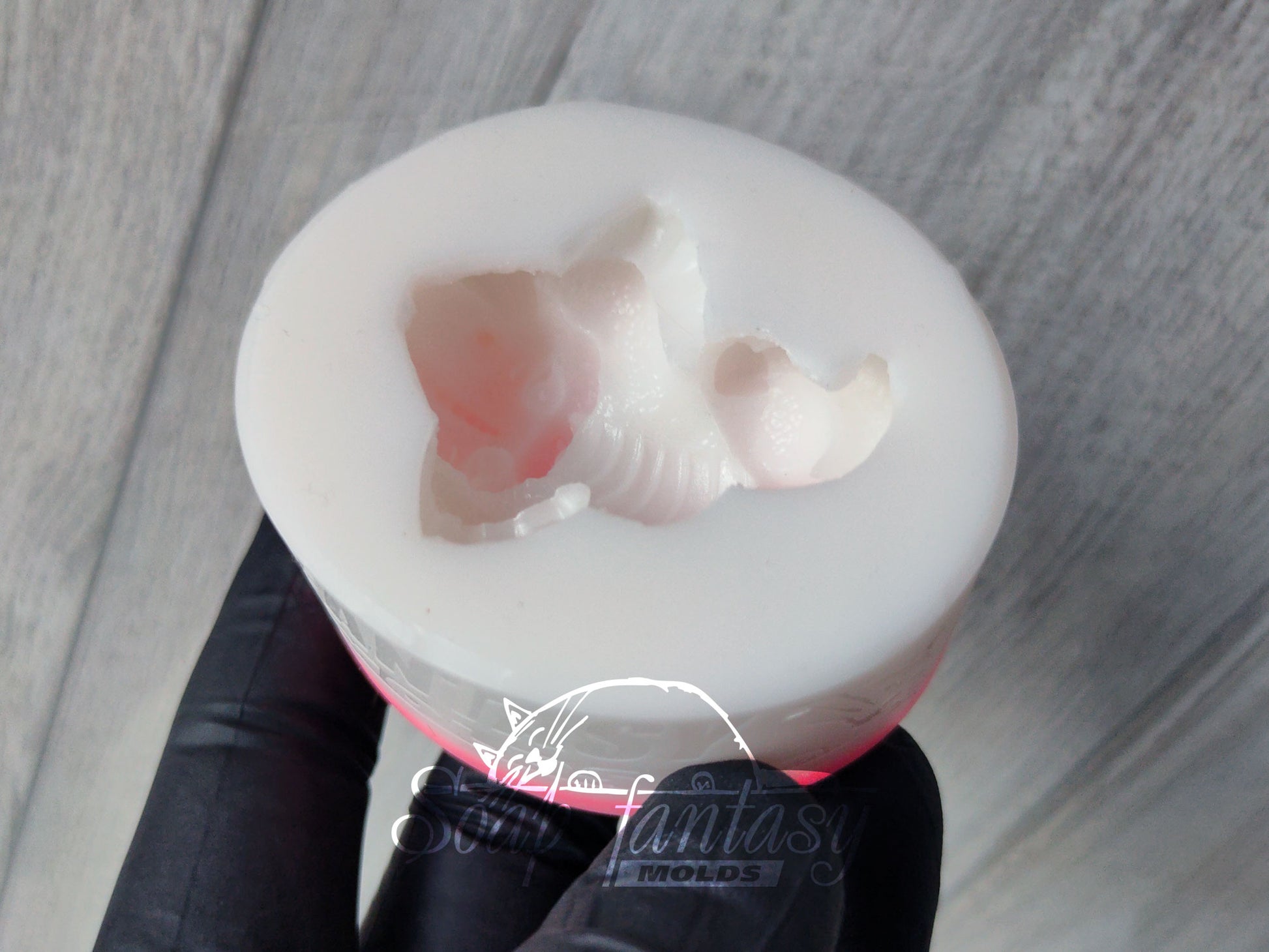 Dragon Silicone Mold – 3D Dragon Mold for Chocolate, Fondant, Marshmallow –&nbsp;Little Azur Dragon is Resting - Small Dessert Mold