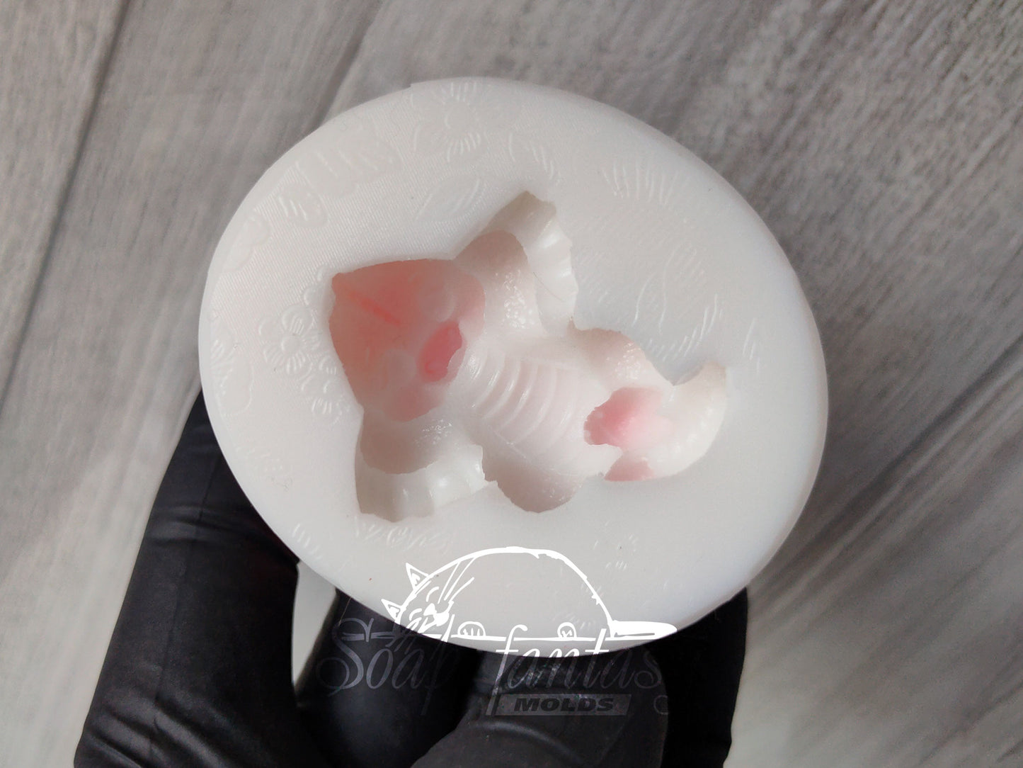 Dragon Silicone Mold – 3D Dragon Mold for Chocolate, Fondant, Marshmallow –&nbsp;Little Azur Dragon is Resting - Small Dessert Mold