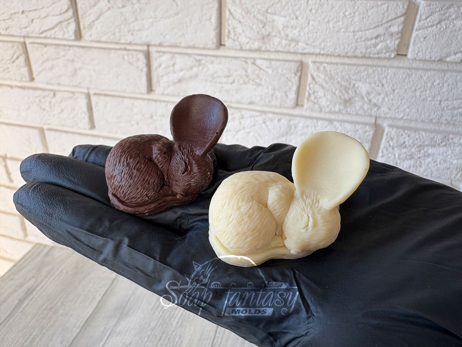 Food grade silicone 3D mold for Chocolate, Marshmallow, Candy & Fondant - Sleeping Tiny Mouse - Small Dessert Mold