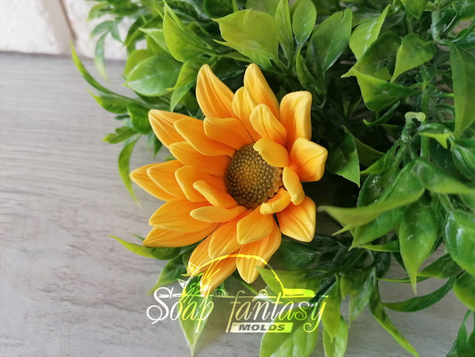 Sunny sunflower silicone mold for soap making