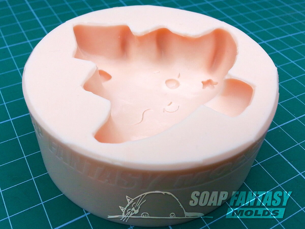 Smiling Christmas Tree :) silicone mold for soap making
